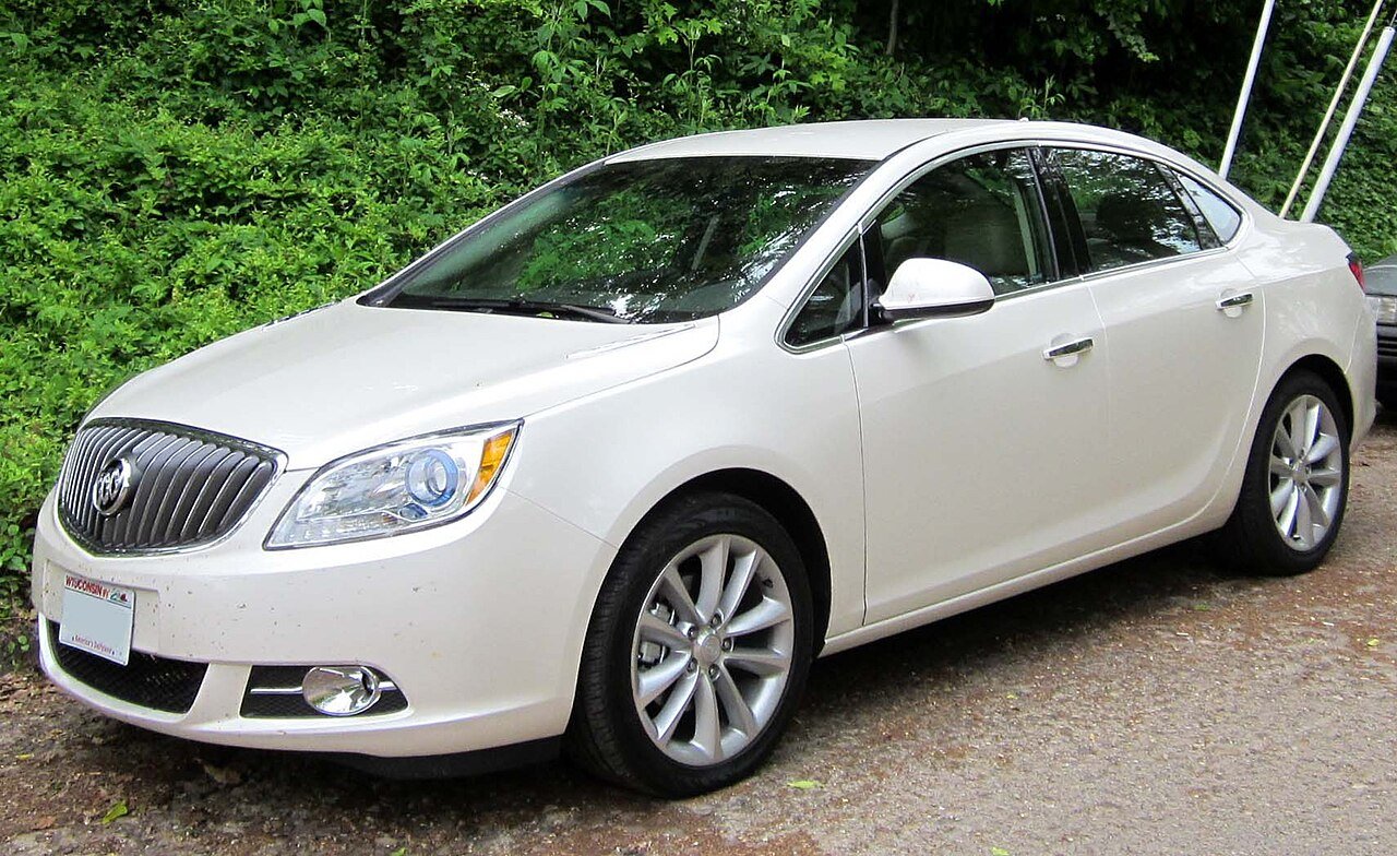 Buick Verano Седан