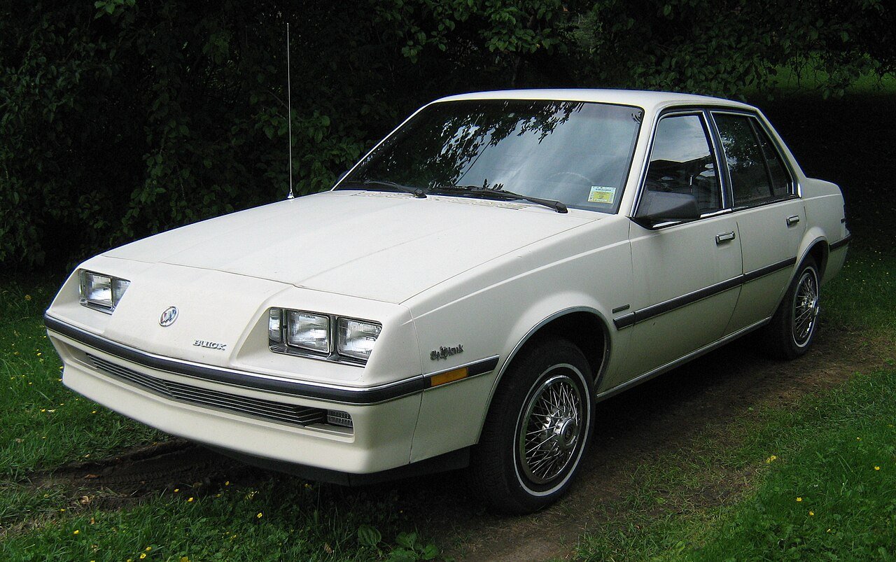 Buick Skyhawk Хэтчбек (3 дв.)