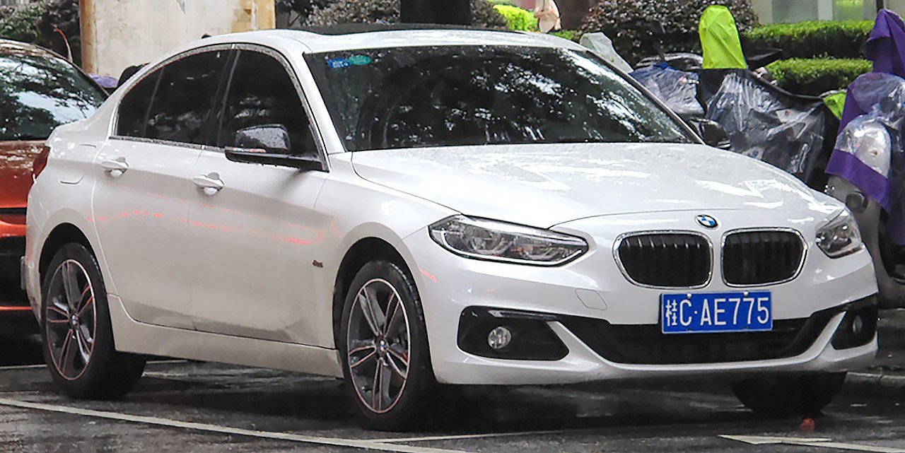 BMW 1 Series Седан