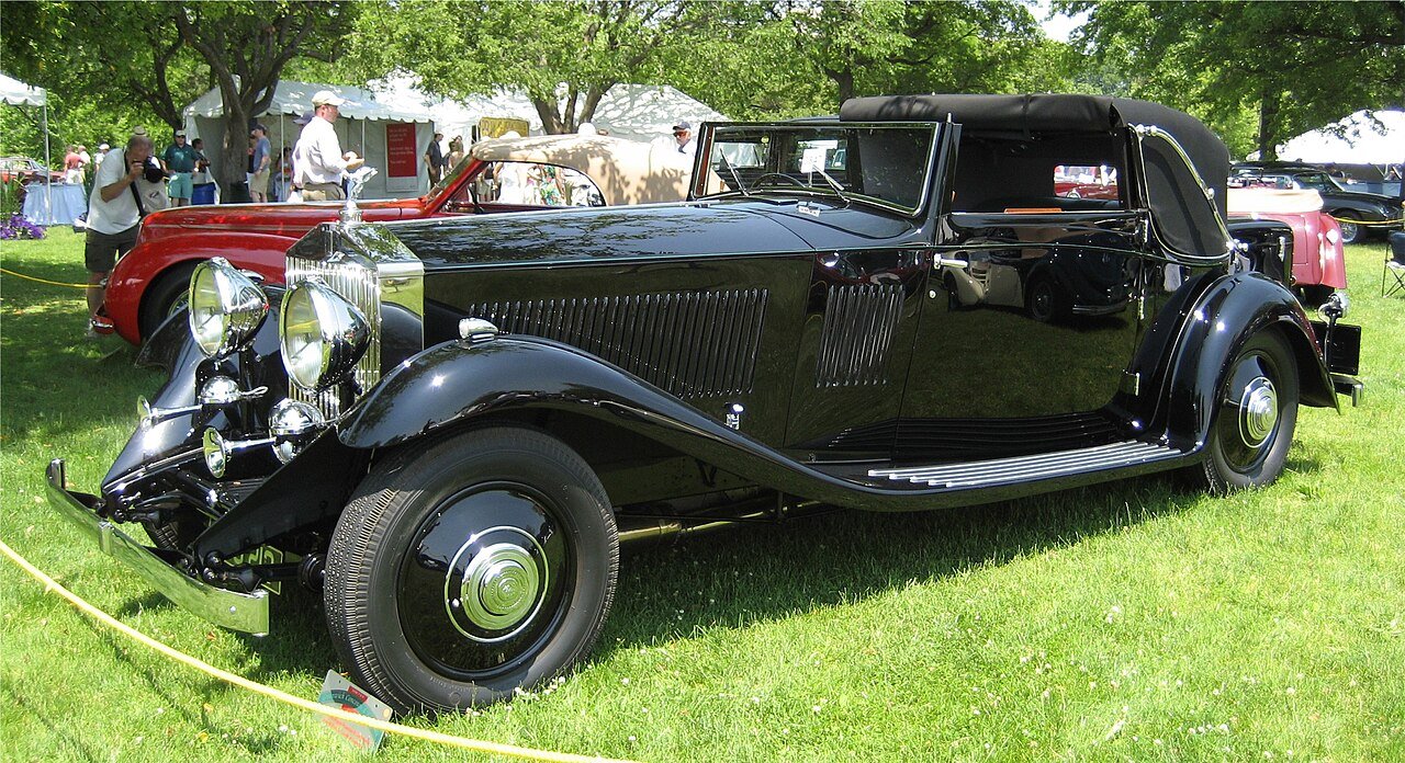Rolls-Royce Phantom Седан