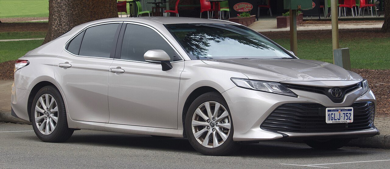 Toyota Camry Седан