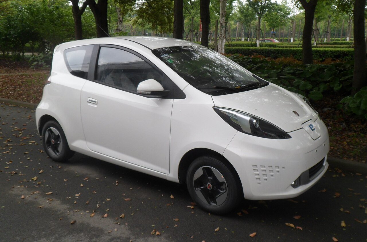 Roewe E50 EV Хэтчбек (3 дв.)