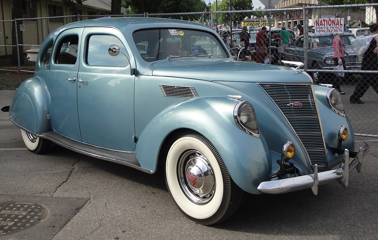 Lincoln Zephyr Седан