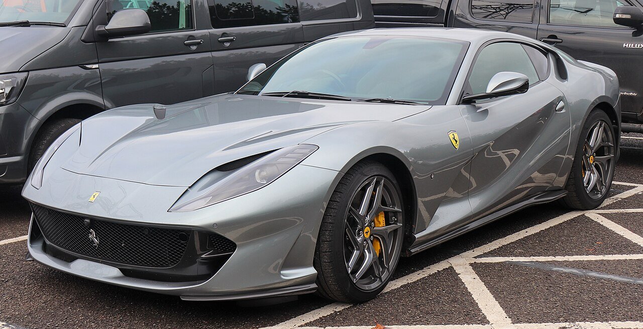Ferrari 812 Superfast Купе