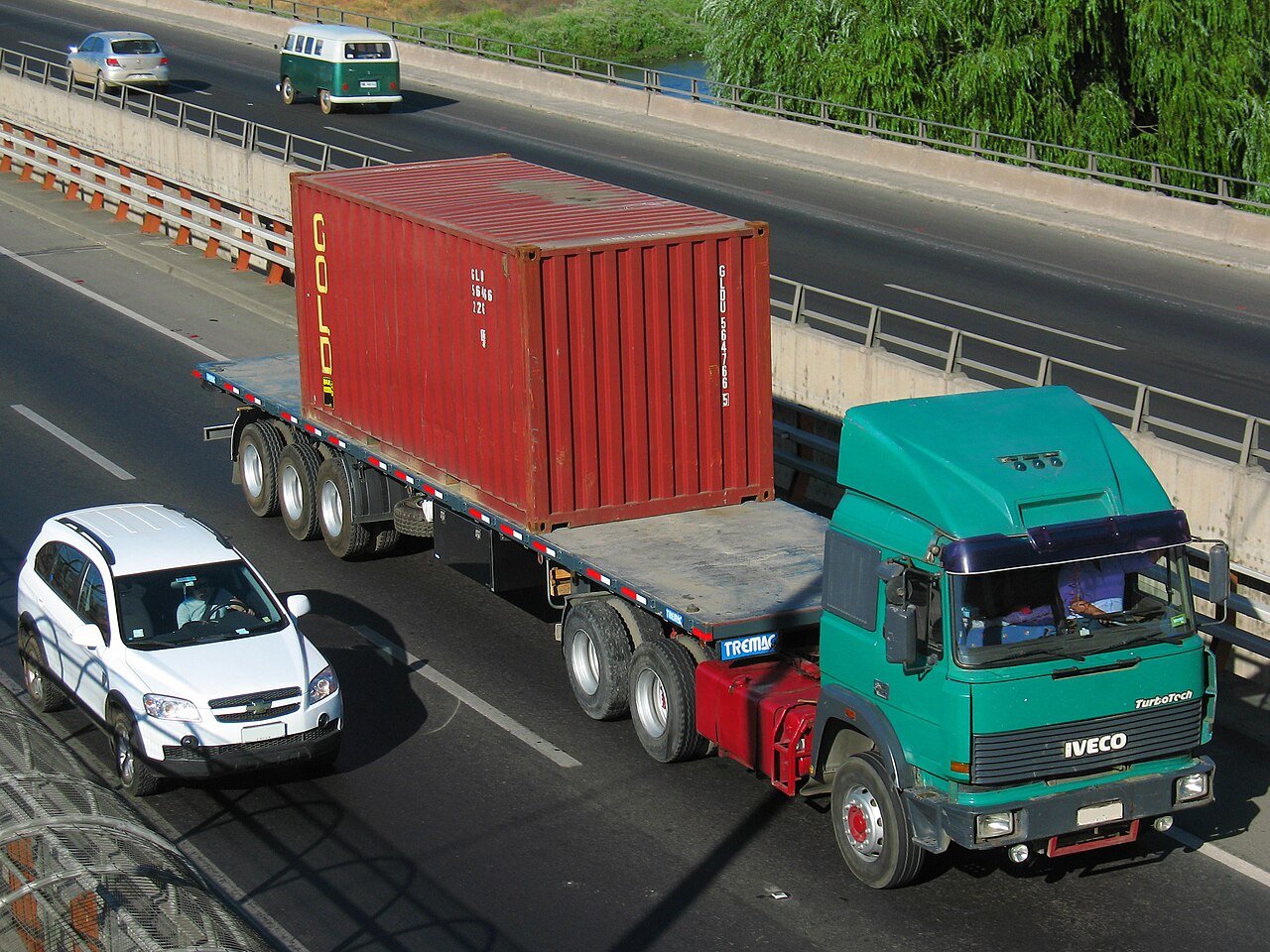 Iveco TurboTech Тягач