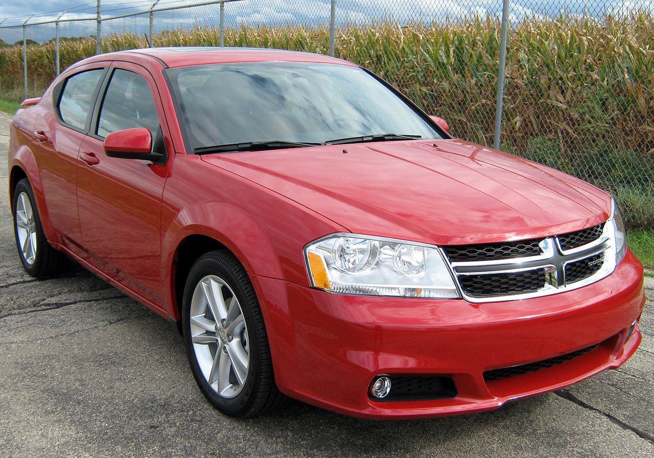Dodge Avenger Купе
