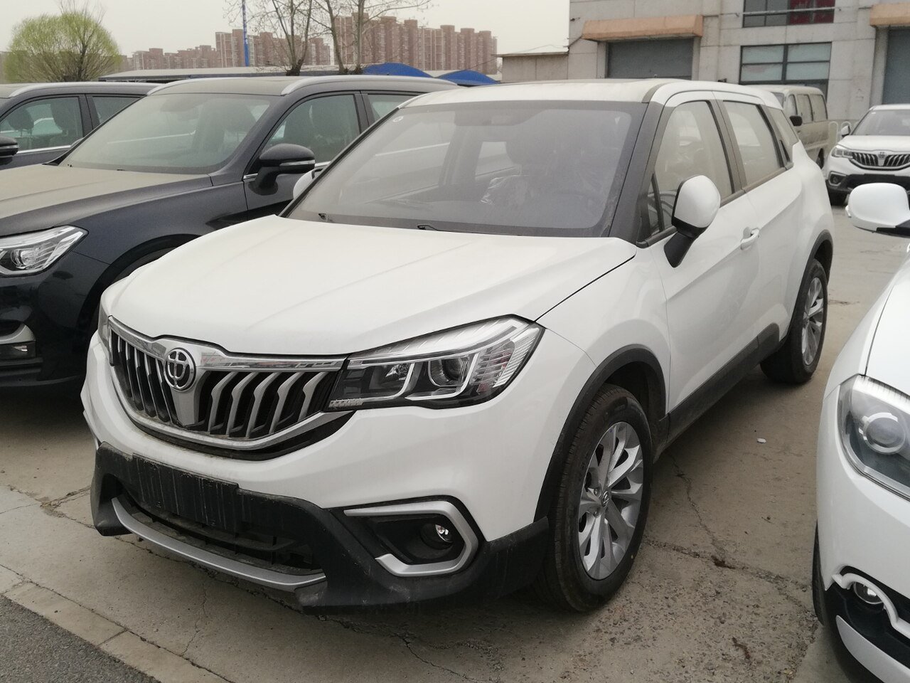 Brilliance V3 Внедорожник (5 дв.)