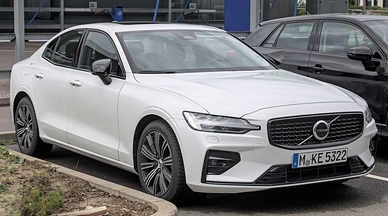 Volvo S60 Седан