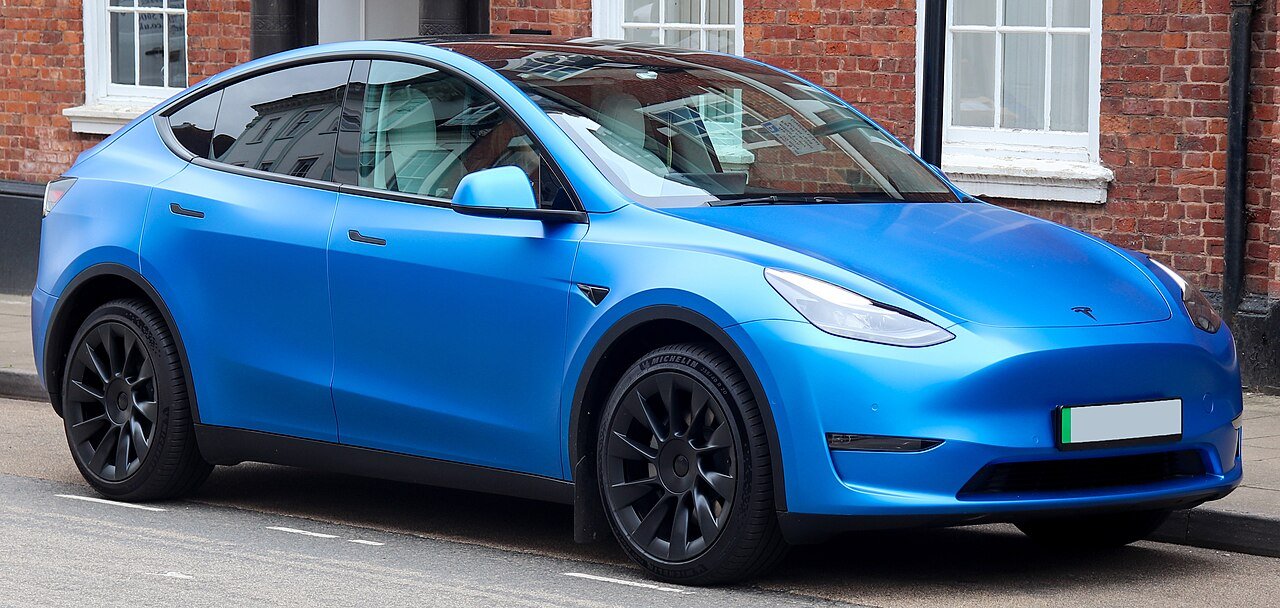 Tesla Model Y Внедорожник (5 дв.)