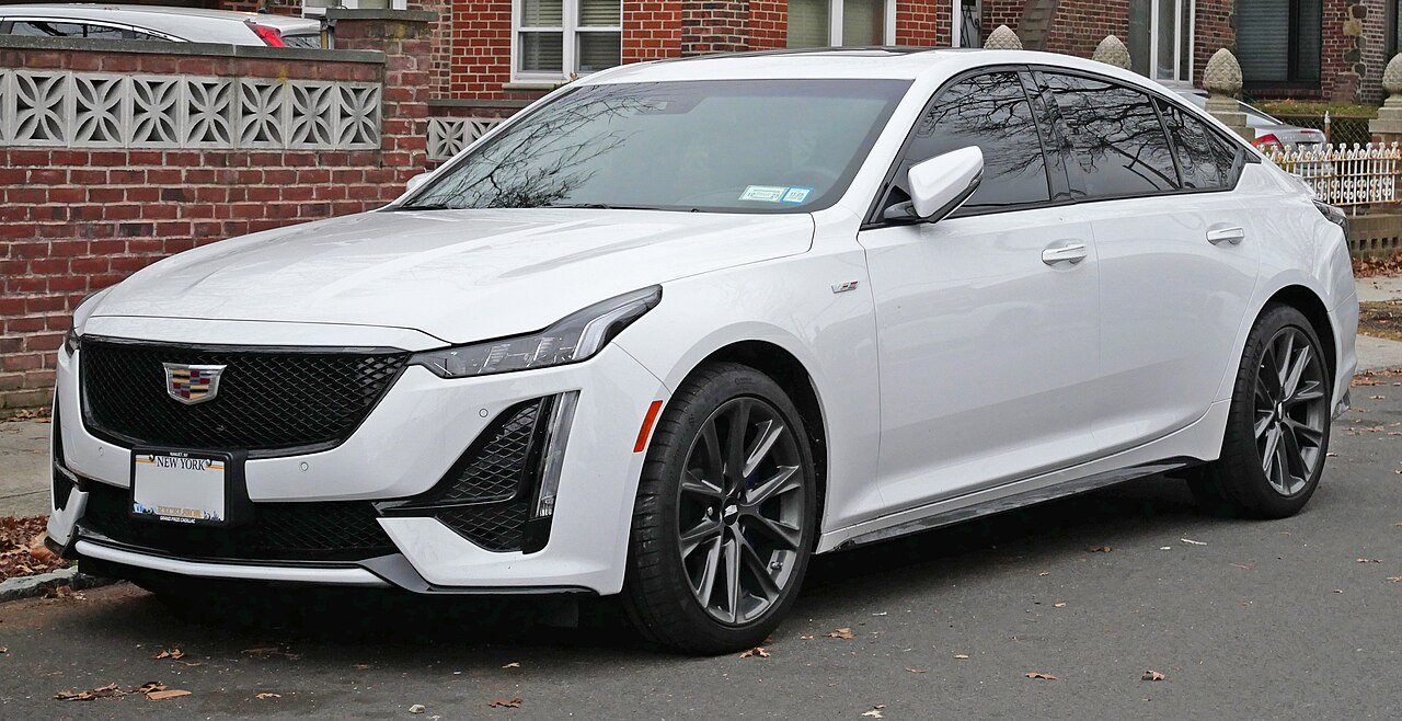 Cadillac CT5 Седан