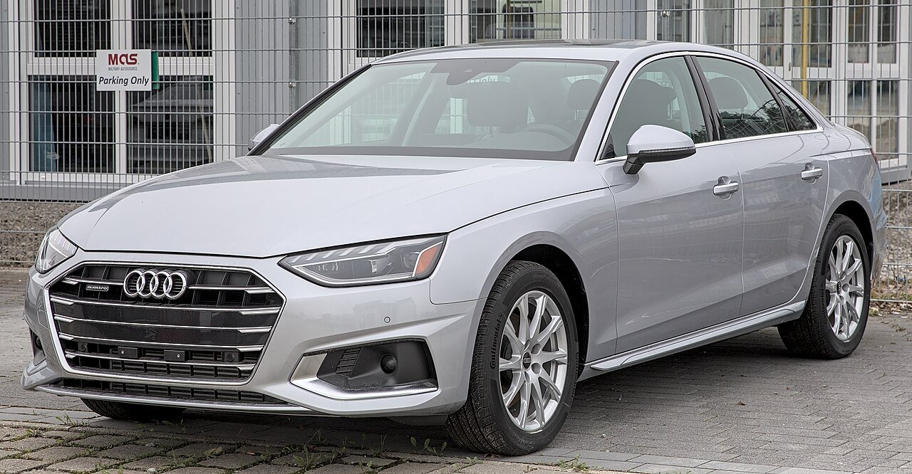 Audi A4 Универсал (5 дв.)