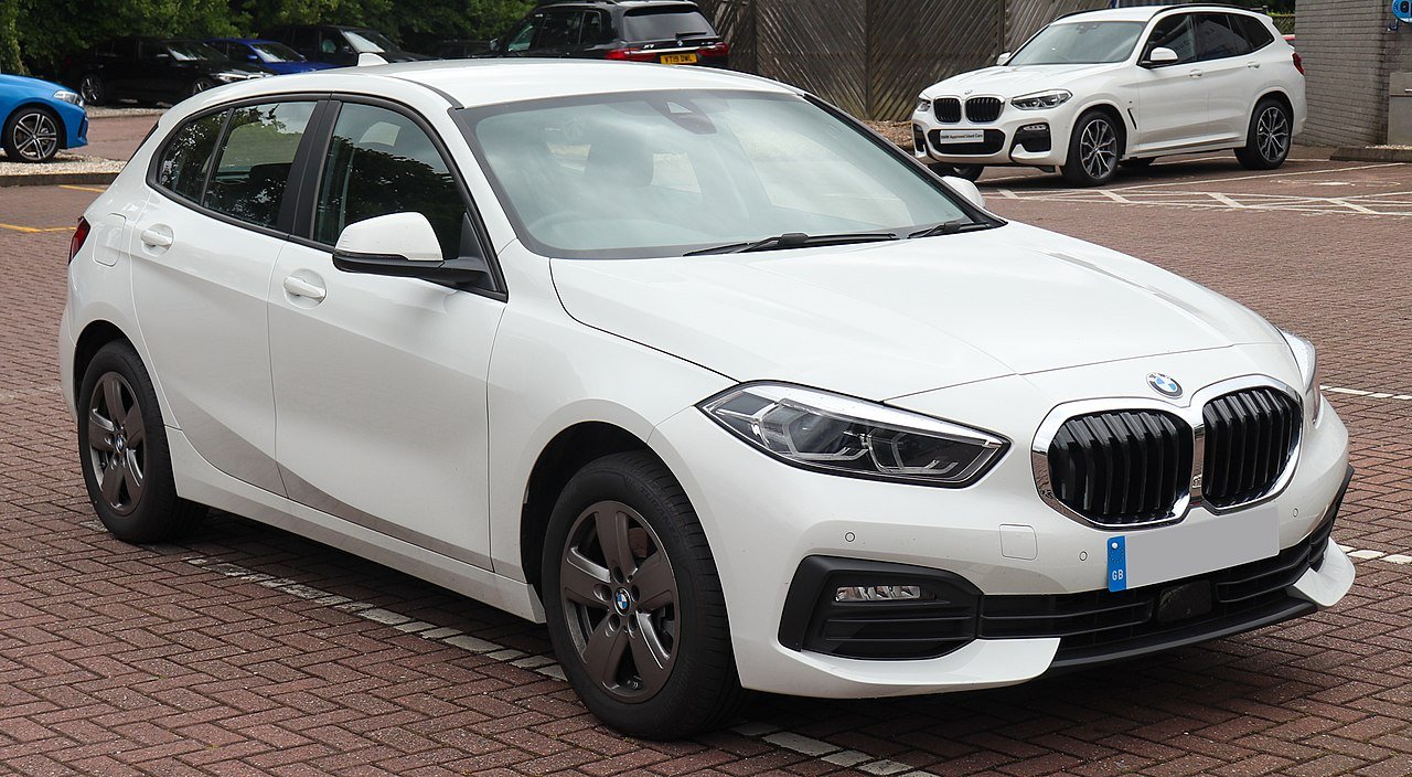 BMW 1 Series Хэтчбек (5 дв.)
