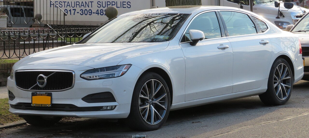 Volvo S90 Седан