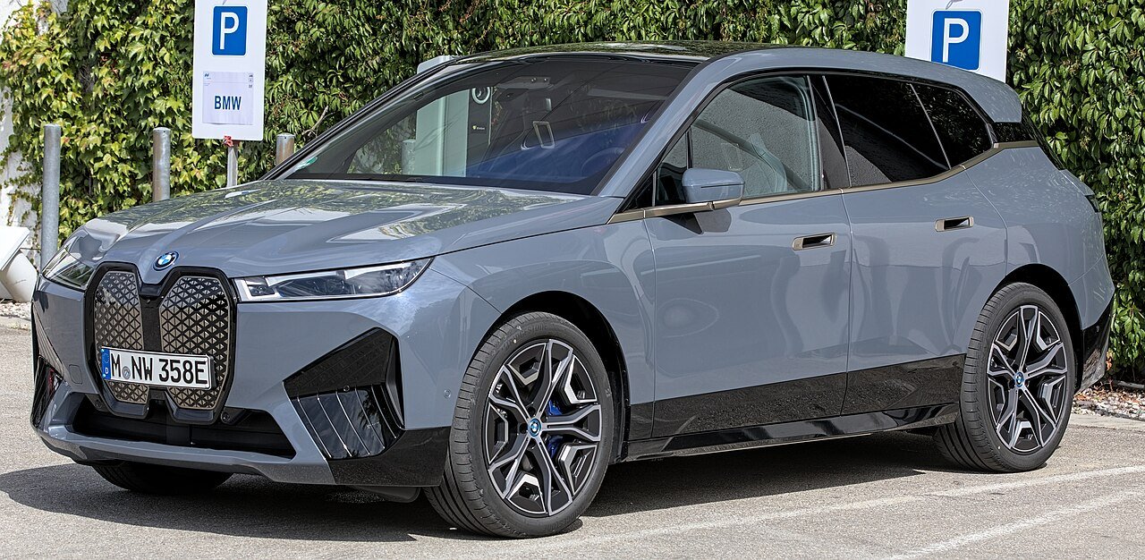 BMW iX Внедорожник (5 дв.)