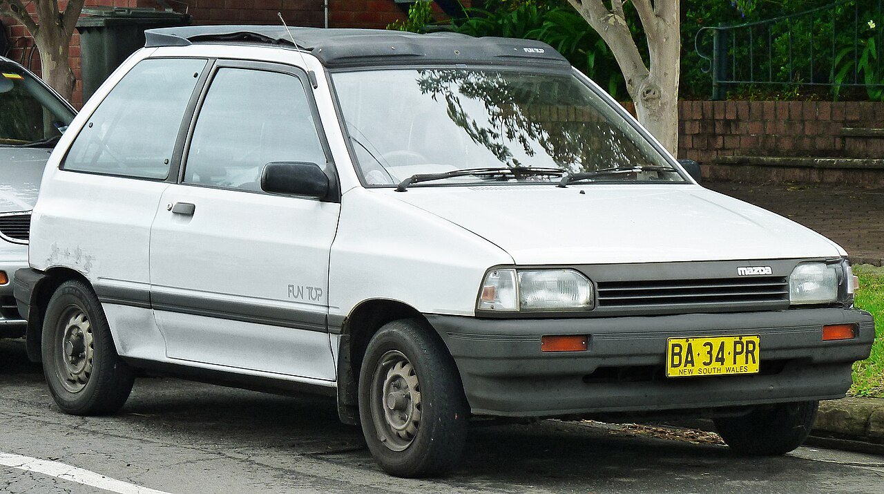 Mazda 121 Хэтчбек (3 дв.)