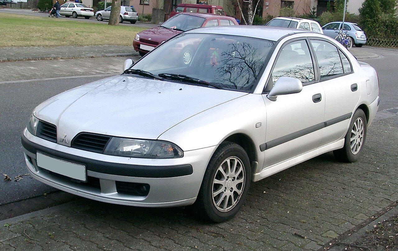 Mitsubishi Carisma Хэтчбек (5 дв.)