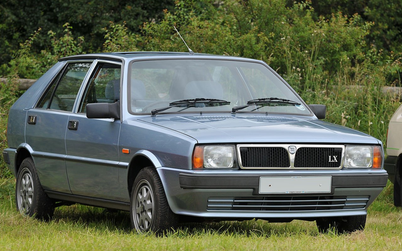 Lancia Delta Хэтчбек (5 дв.)
