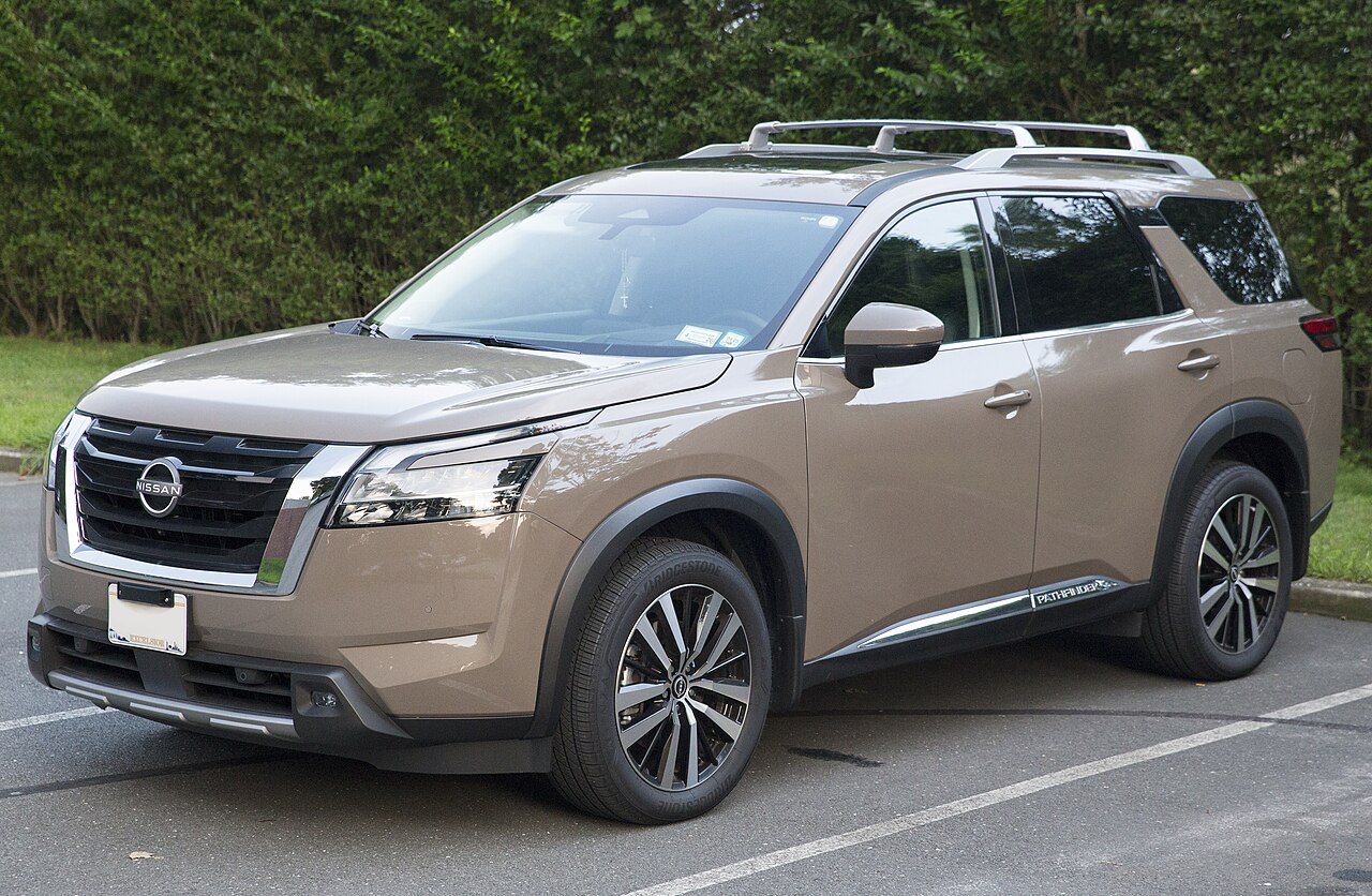 Nissan Pathfinder Внедорожник (5 дв.)