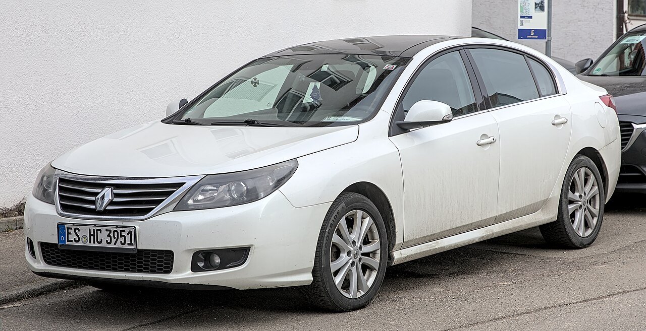 Renault Latitude Седан