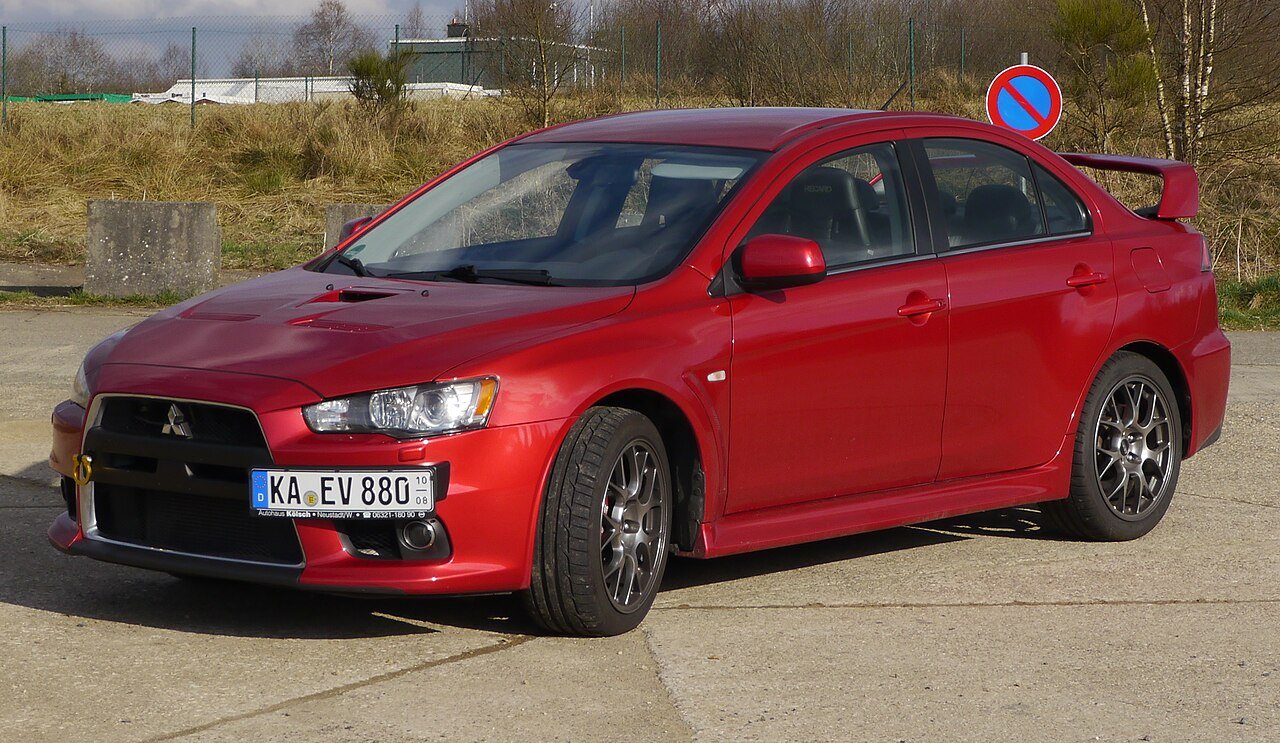 Mitsubishi Lancer Evolution Седан