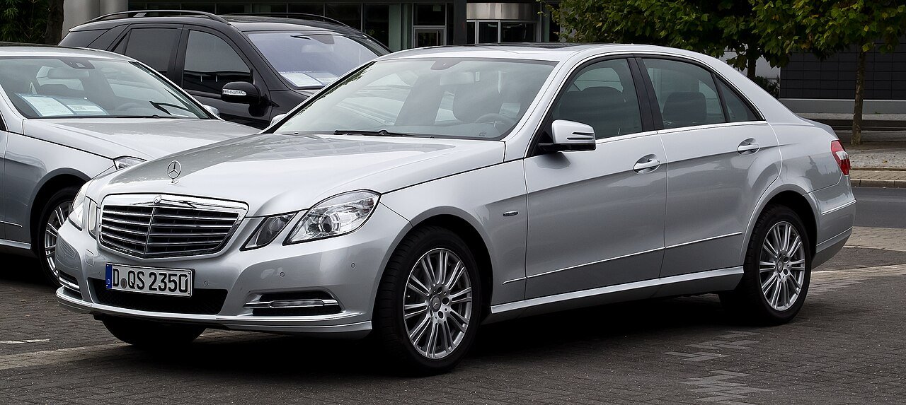Mercedes E-Class Седан