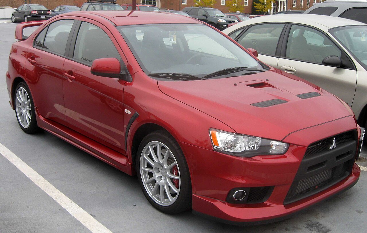 Mitsubishi Lancer Evolution Седан