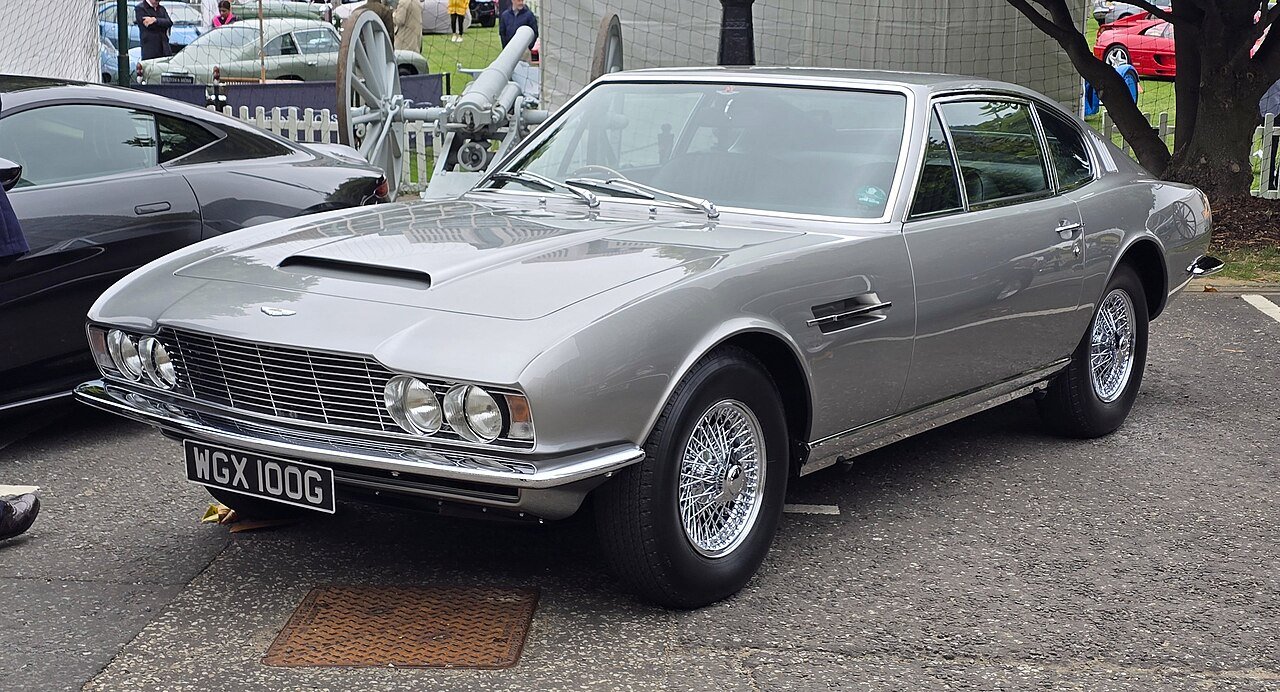 Aston Martin DBS Купе