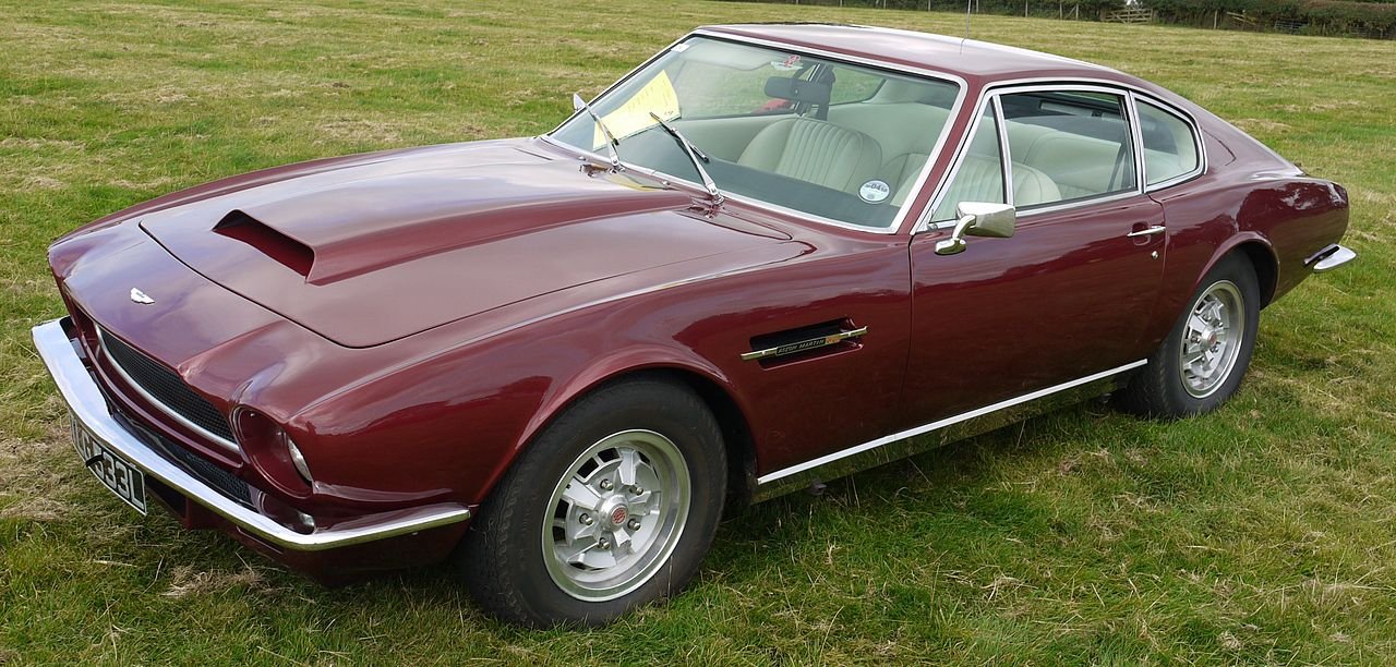 Aston Martin V8 Vantage Купе