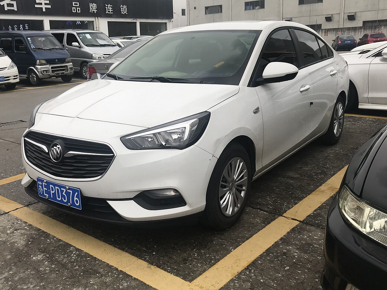 Buick Excelle Хэтчбек (5 дв.)