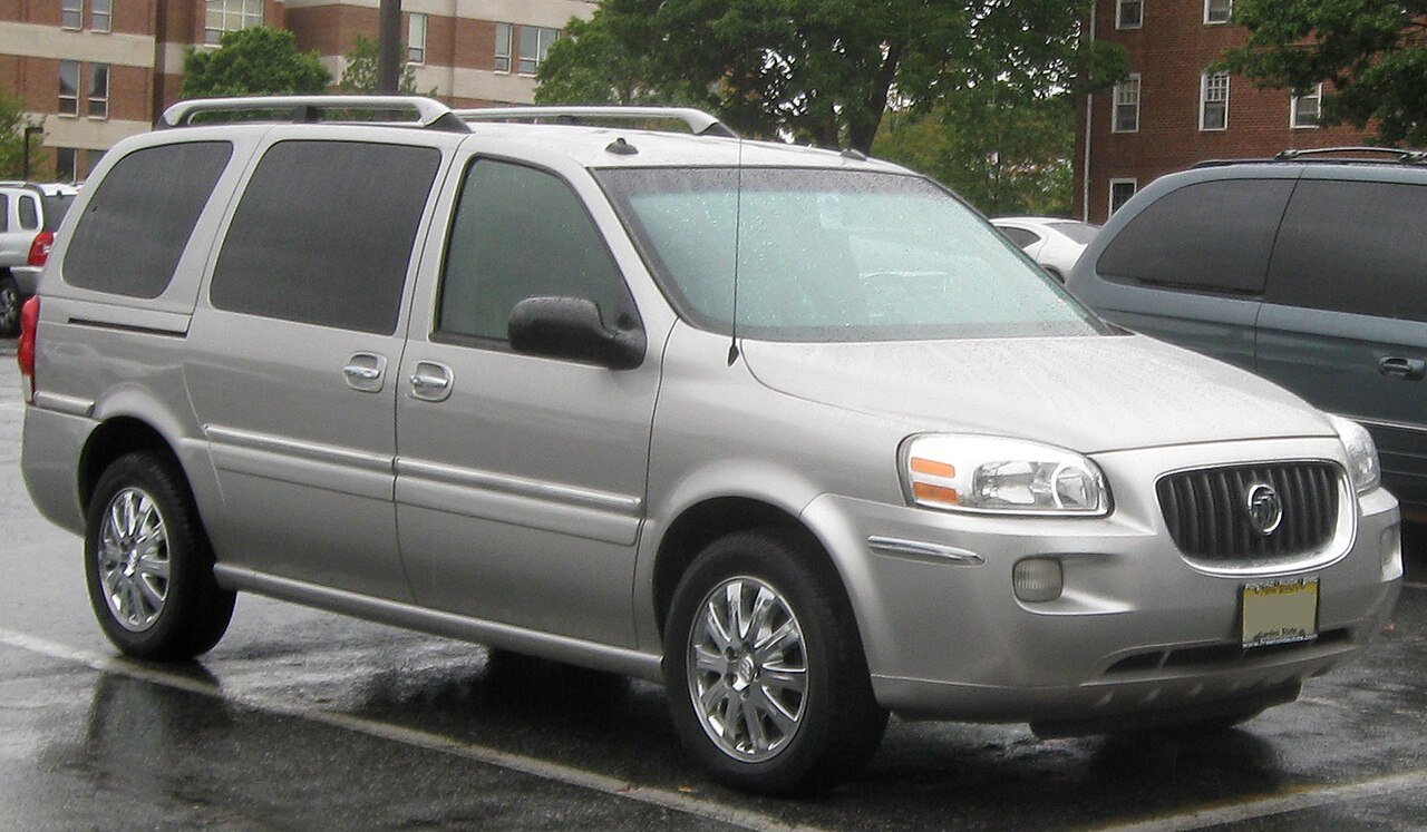 Buick Terraza Минивэн