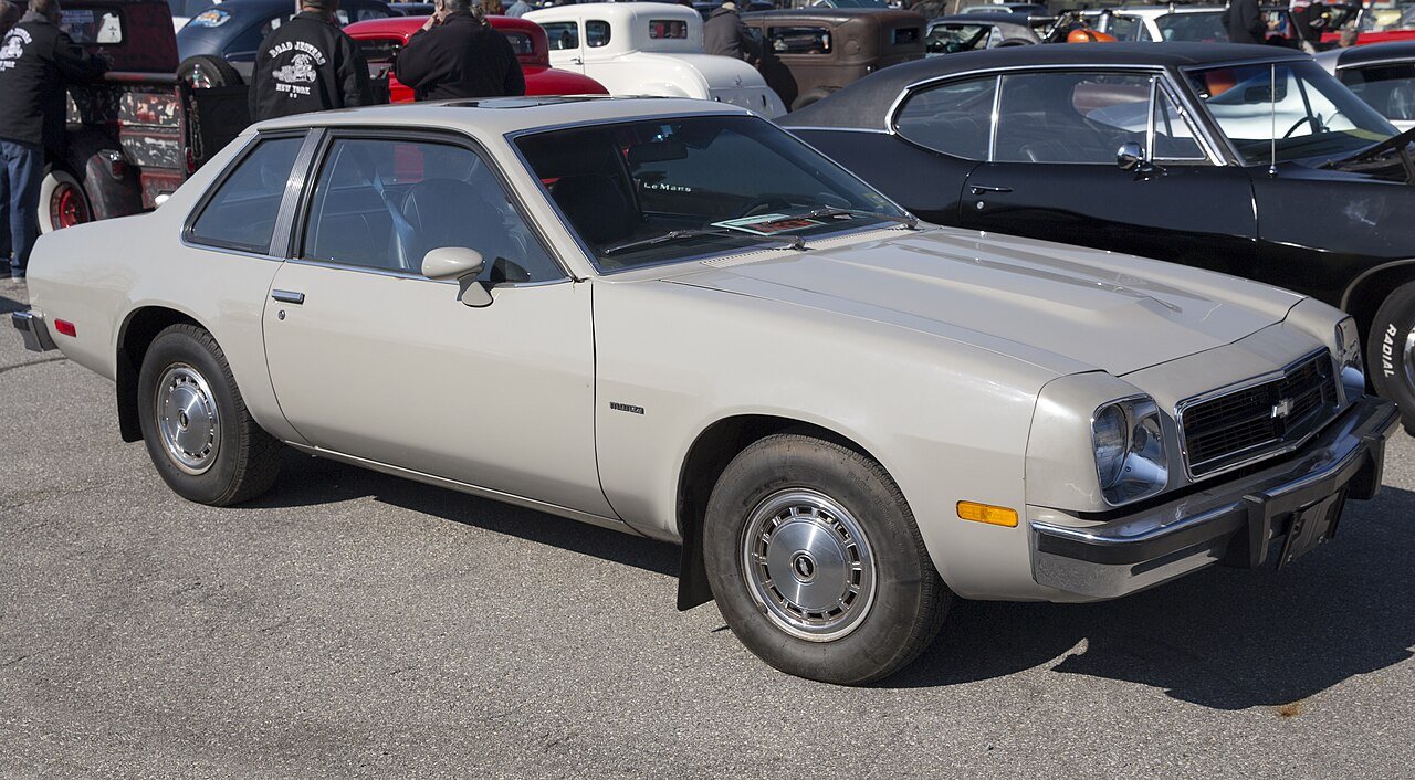 Chevrolet Monza Седан