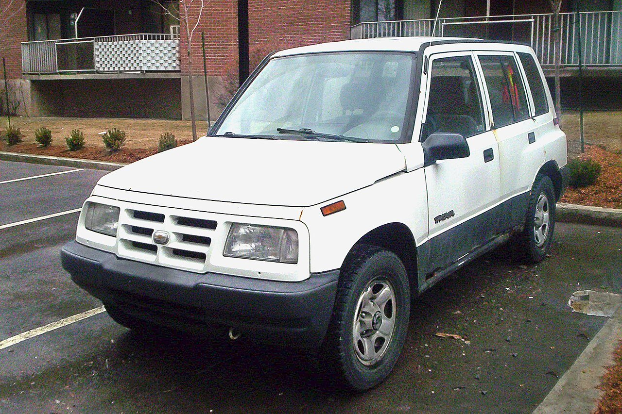 Chevrolet Tracker Внедорожник (5 дв.)
