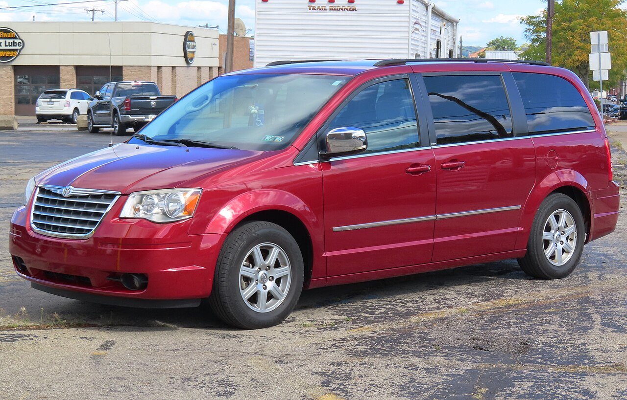 Chrysler Town & Country Минивэн