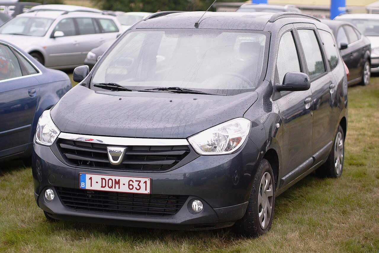 Dacia Lodgy Микровэн