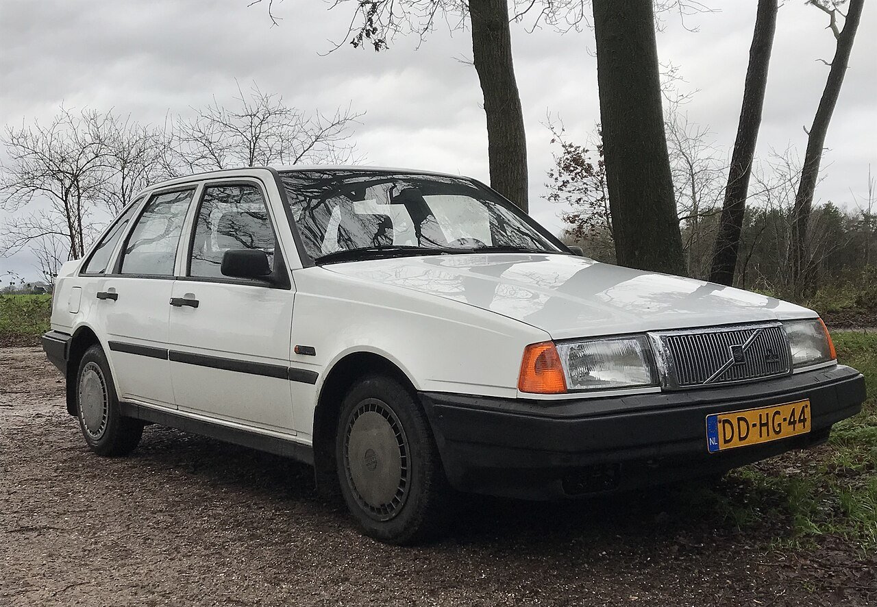 Volvo 440 Хэтчбек (5 дв.)