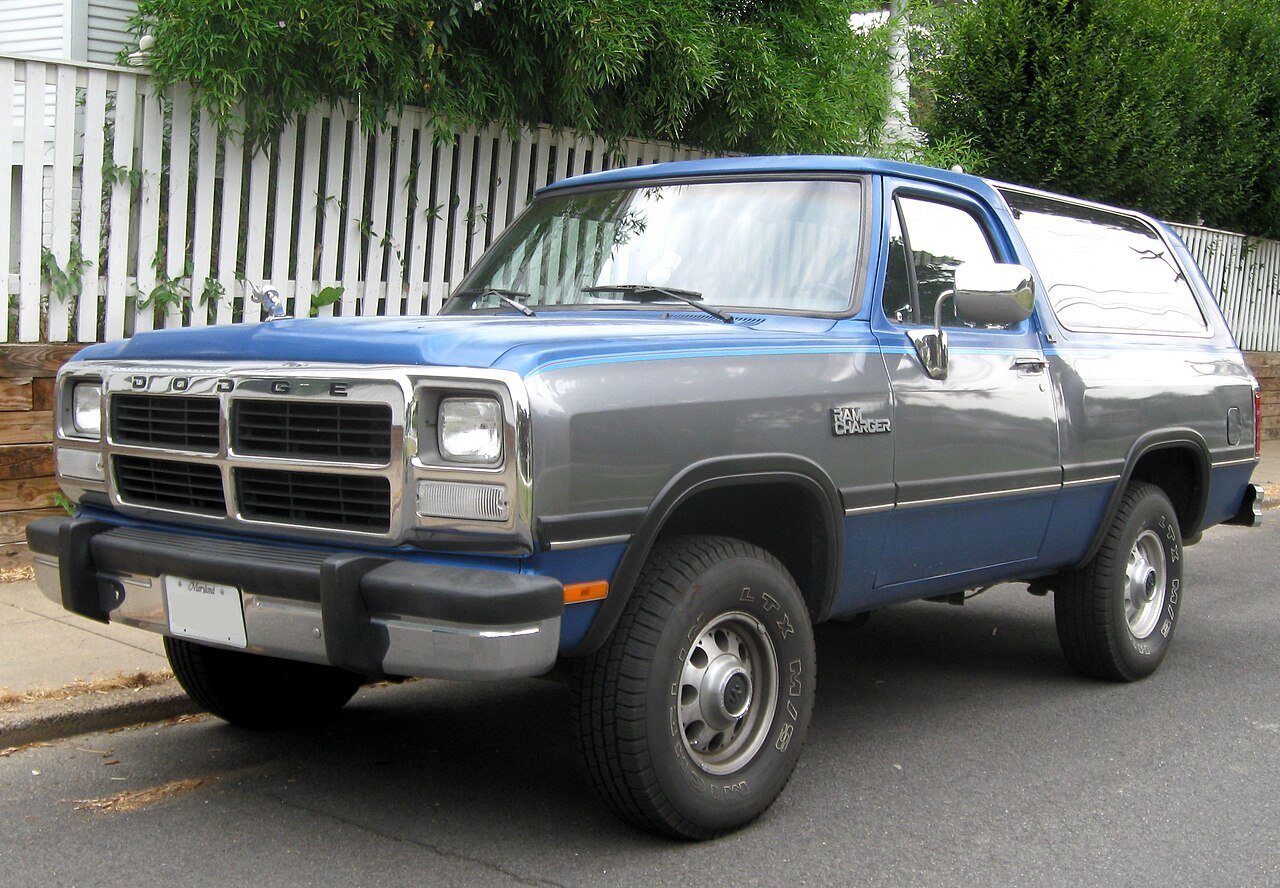 Dodge Ramcharger Внедорожник (3 дв.)