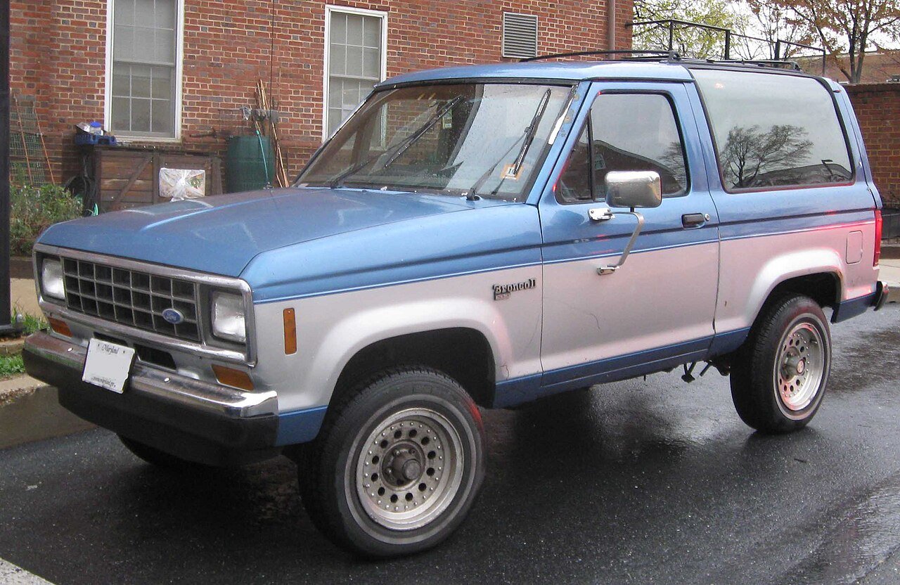 Ford Bronco Внедорожник (3 дв.)