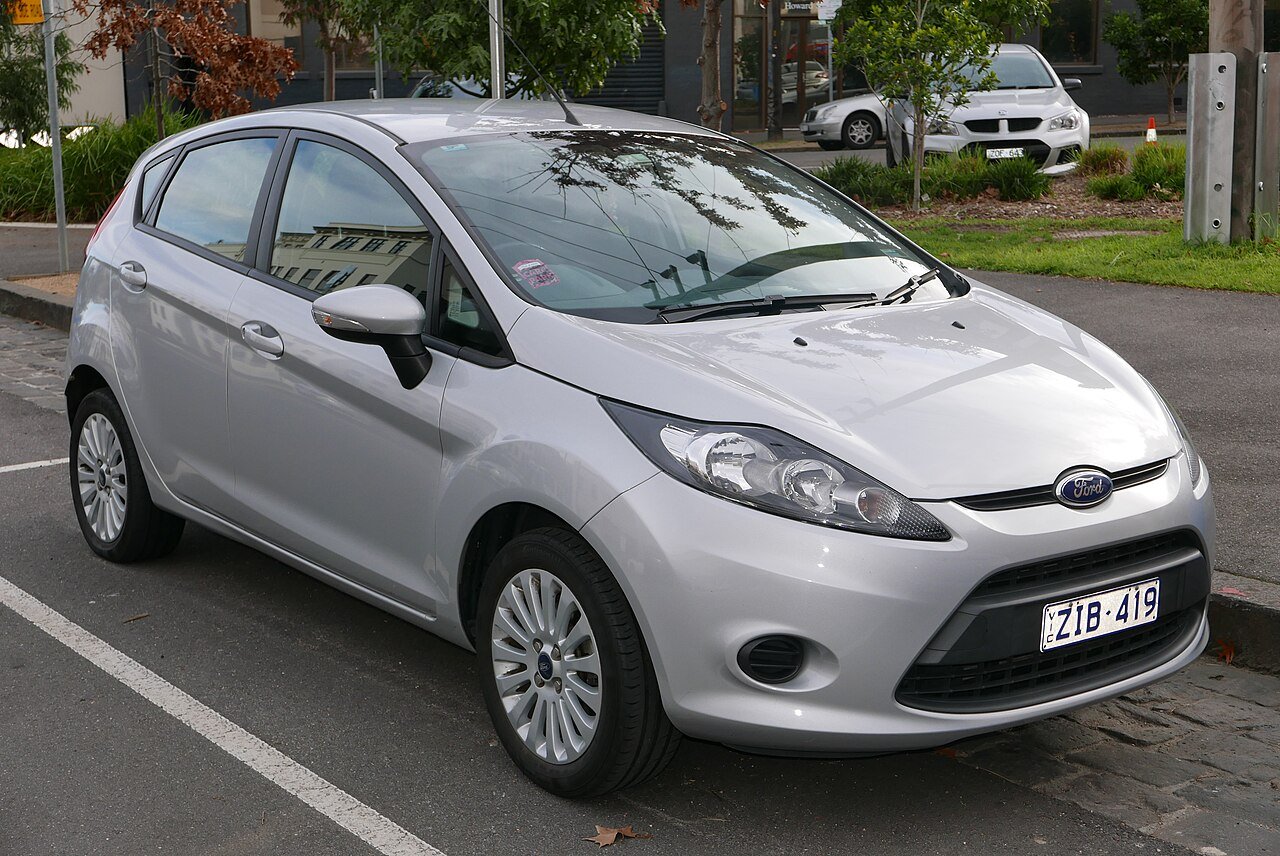 Ford Fiesta Хэтчбек (3 дв.)