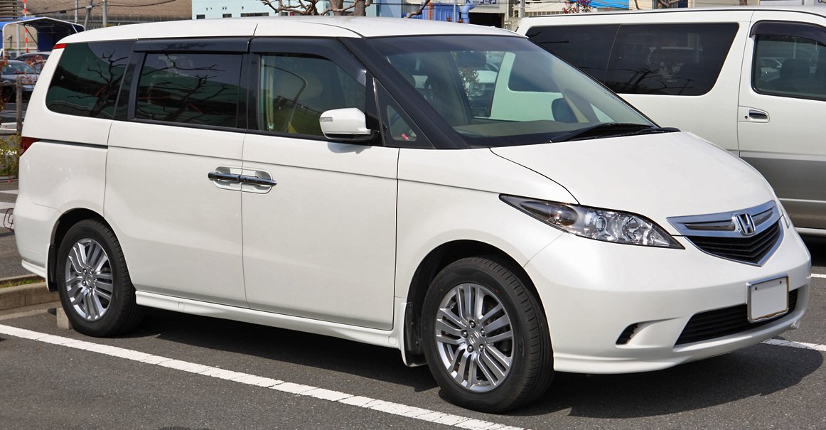 Honda Elysion Минивэн