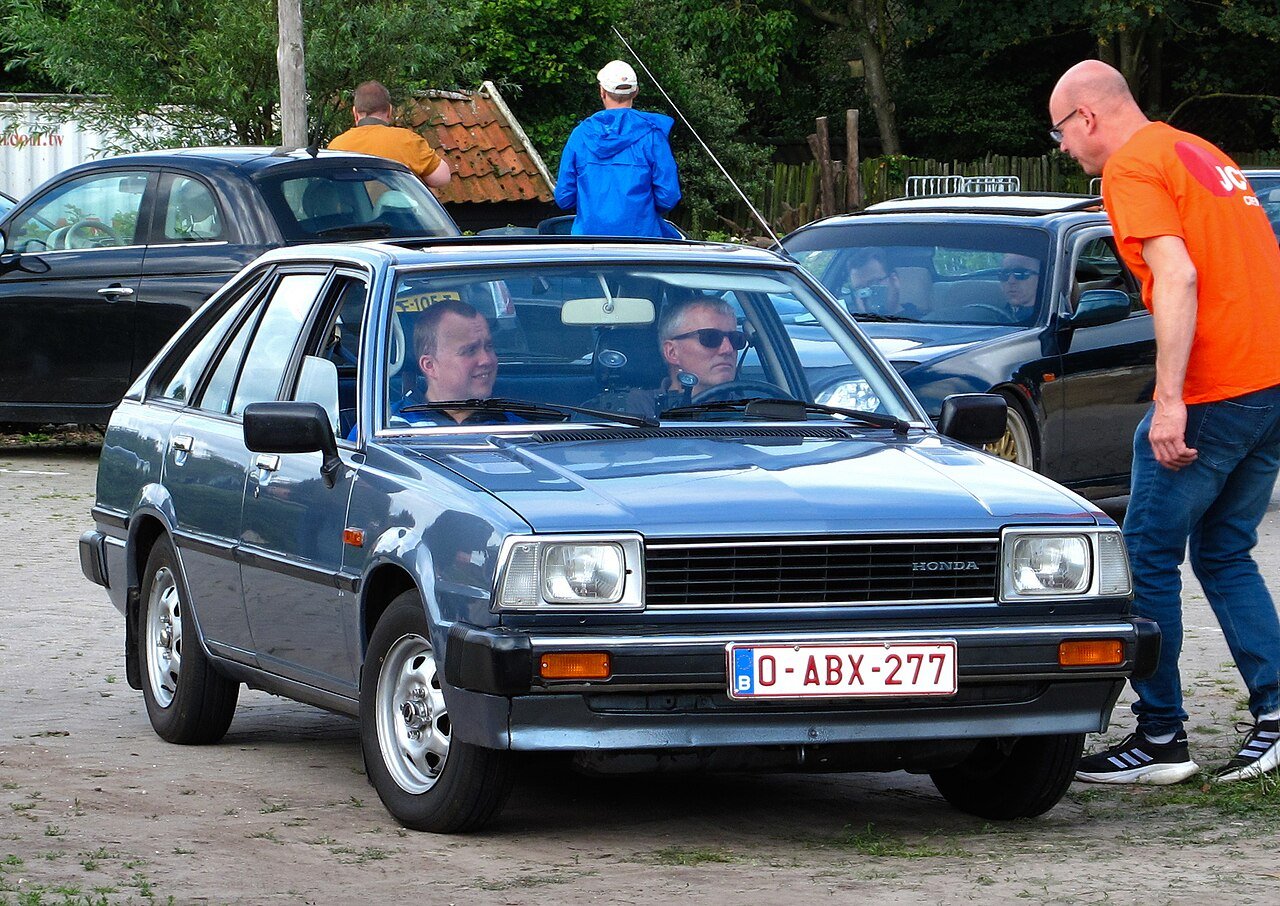 Honda Quint Хэтчбек (5 дв.)