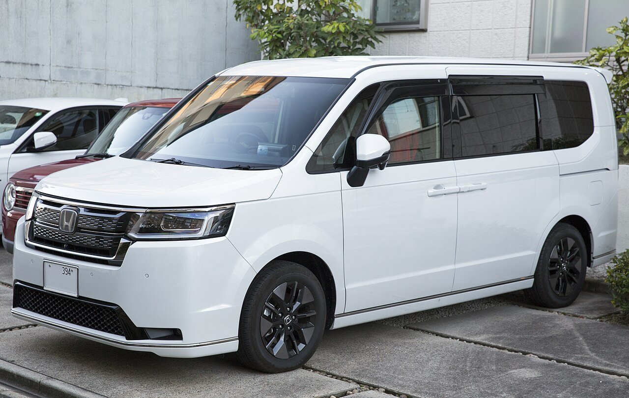 Honda Stepwgn Микровэн