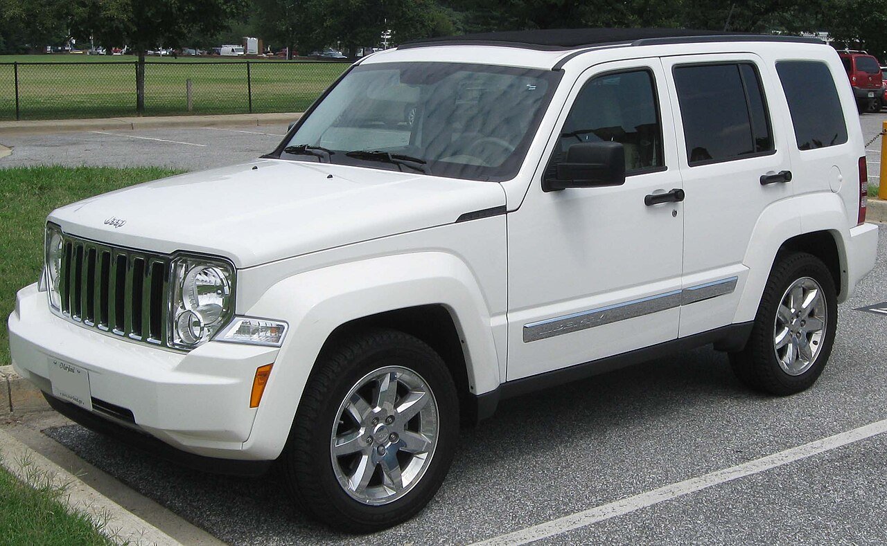 Jeep Liberty Внедорожник (5 дв.)