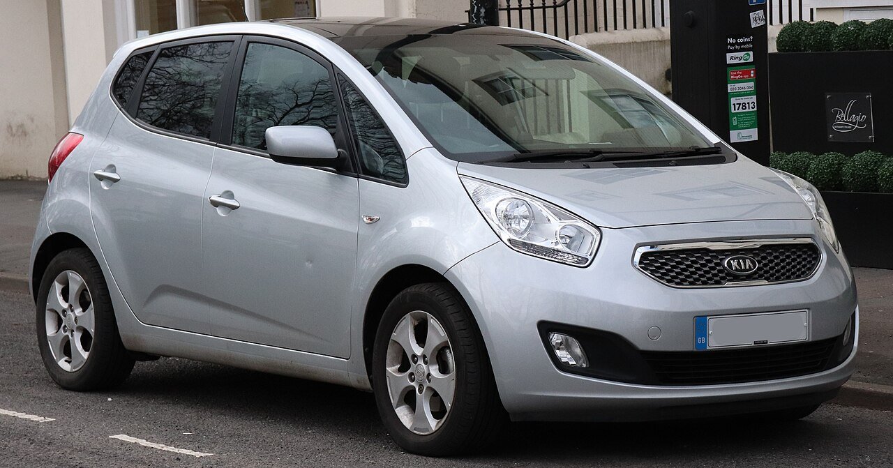 KIA Venga Микровэн