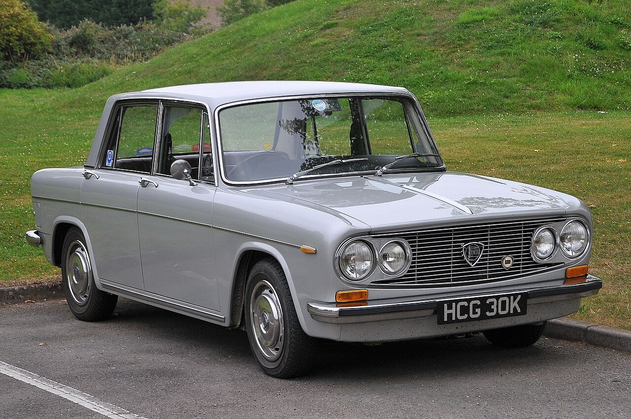 Lancia Fulvia Седан