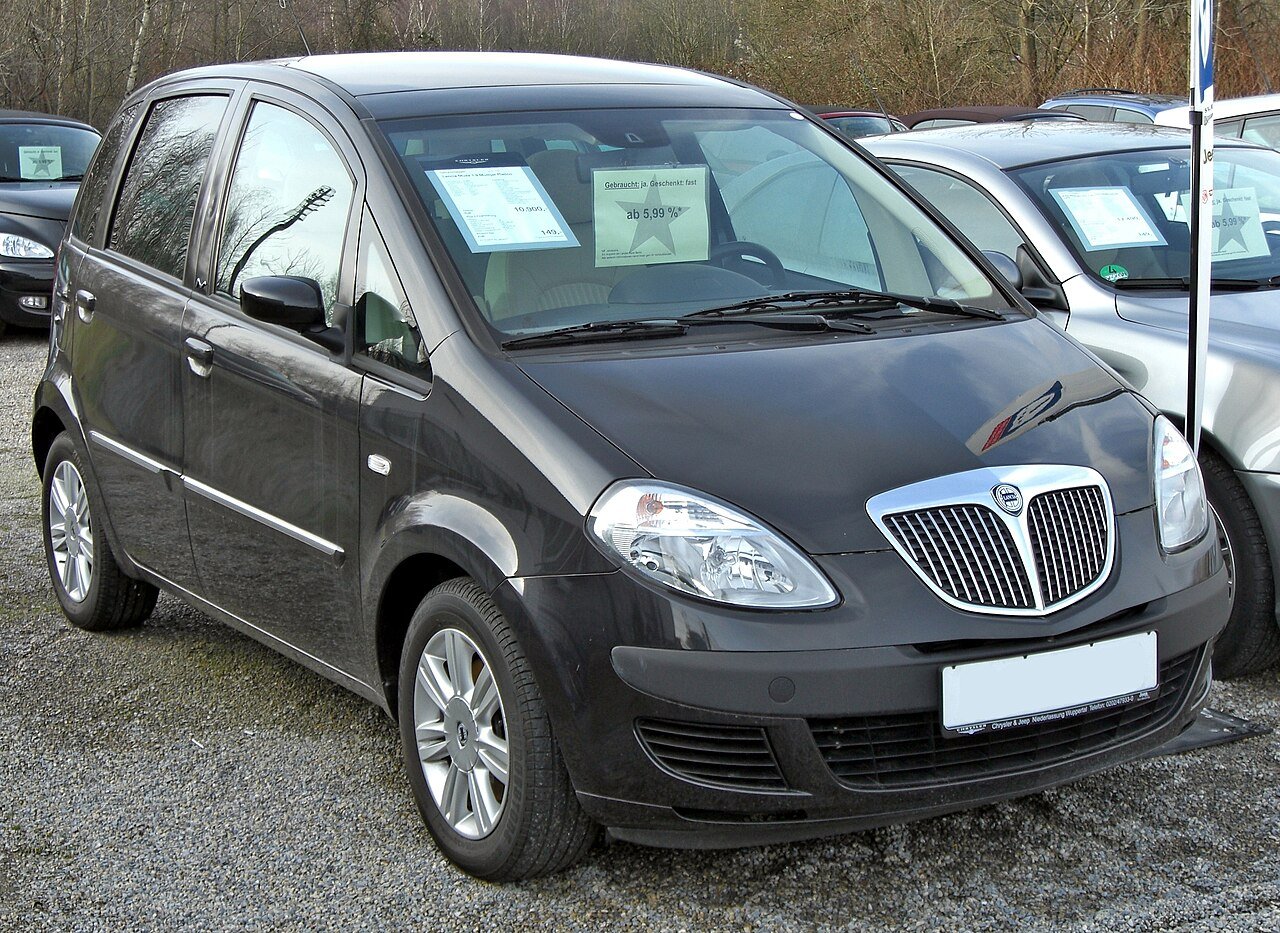 Lancia Musa Микровэн