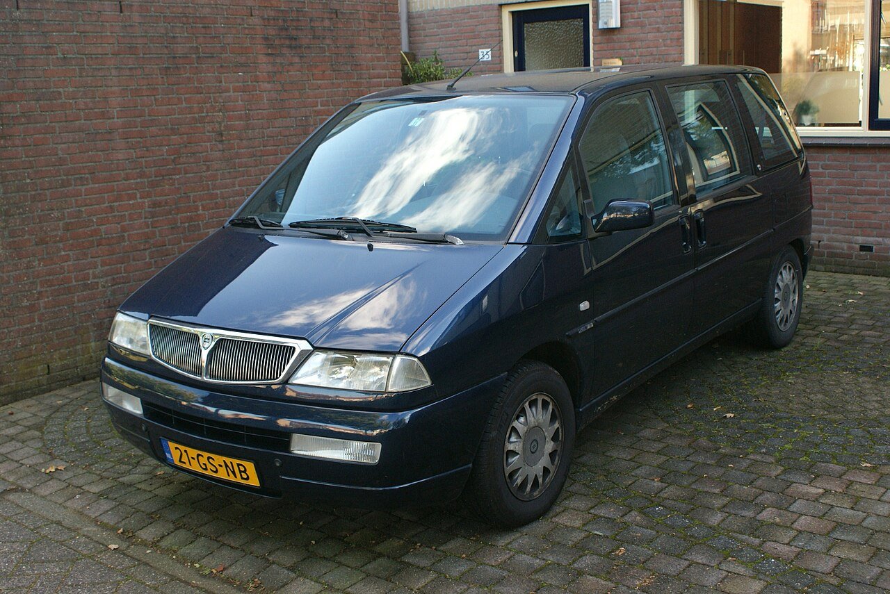 Lancia Zeta Минивэн