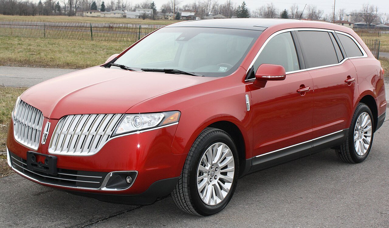 Lincoln MKT Внедорожник (5 дв.)