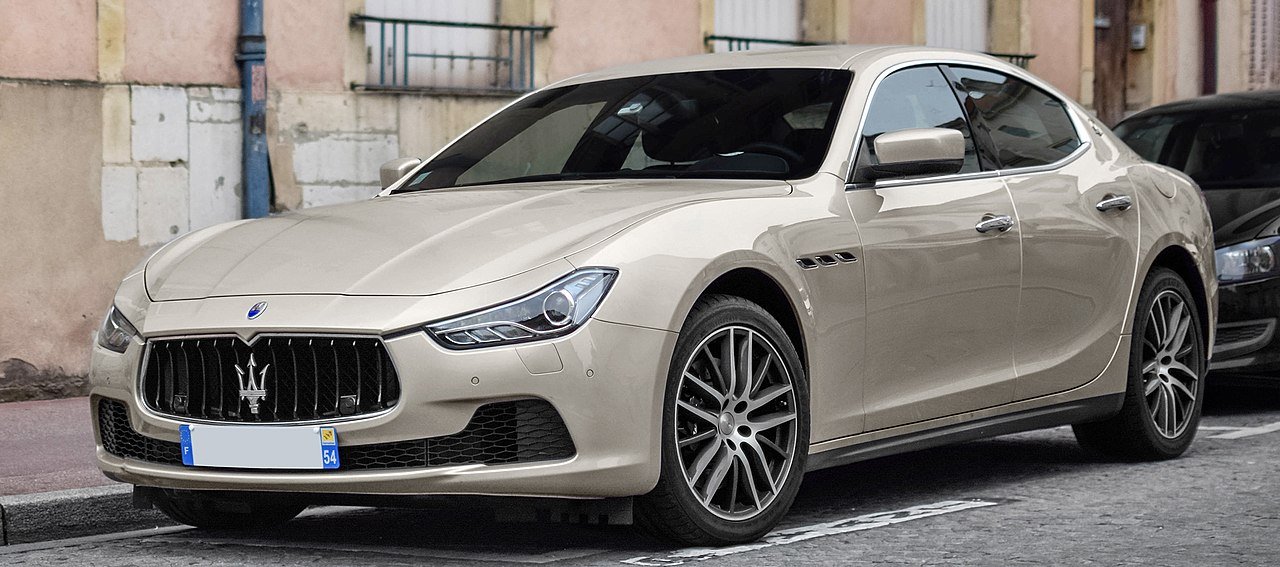 Maserati Ghibli Седан