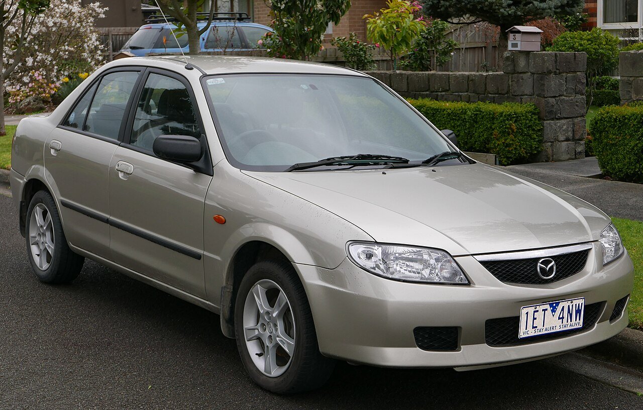 Mazda Familia Универсал (5 дв.)
