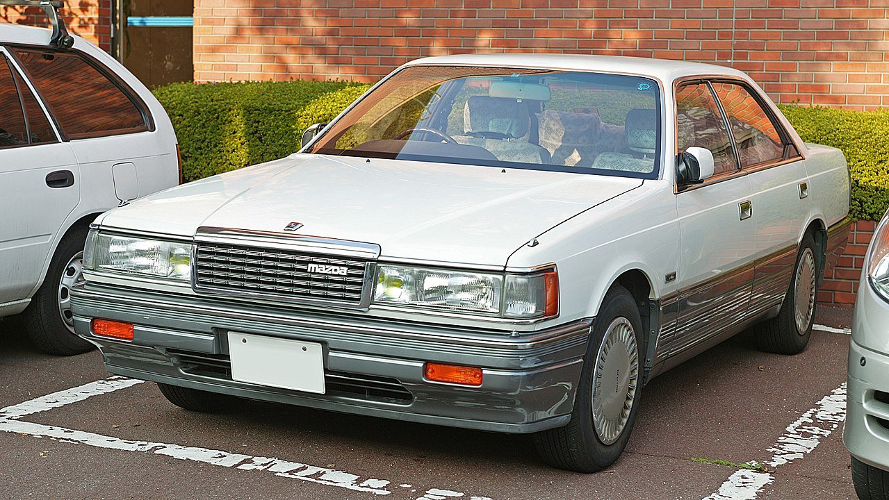 Mazda Luce Седан